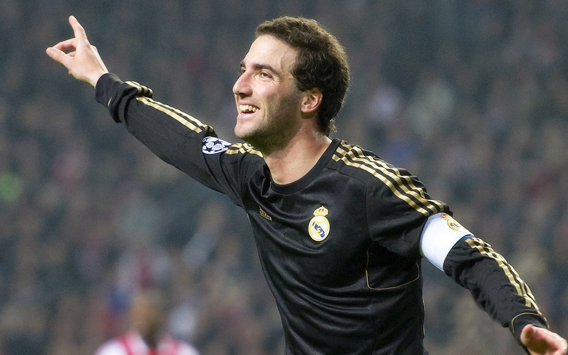 足总杯常规赛爆出冷门!莱比锡爆冷莱比锡,争冠形势突变的简单介绍